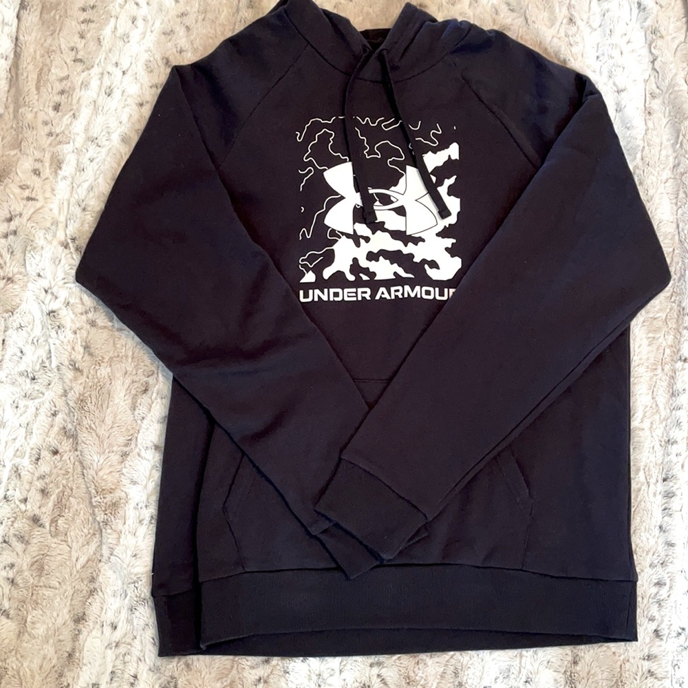 NWT Under Armour Cold Gear Black White Sweatshirt